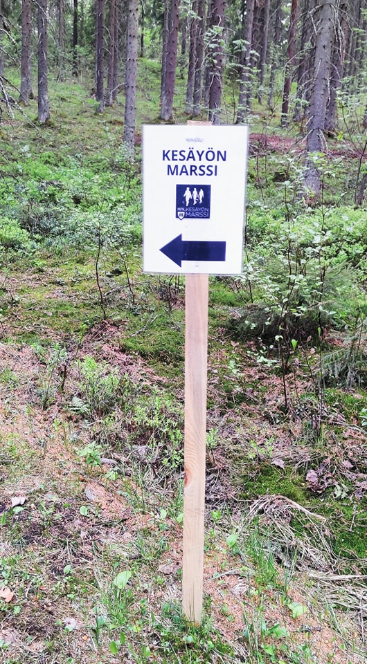 Kesäyön marssi Karkialammella Mikkelissä