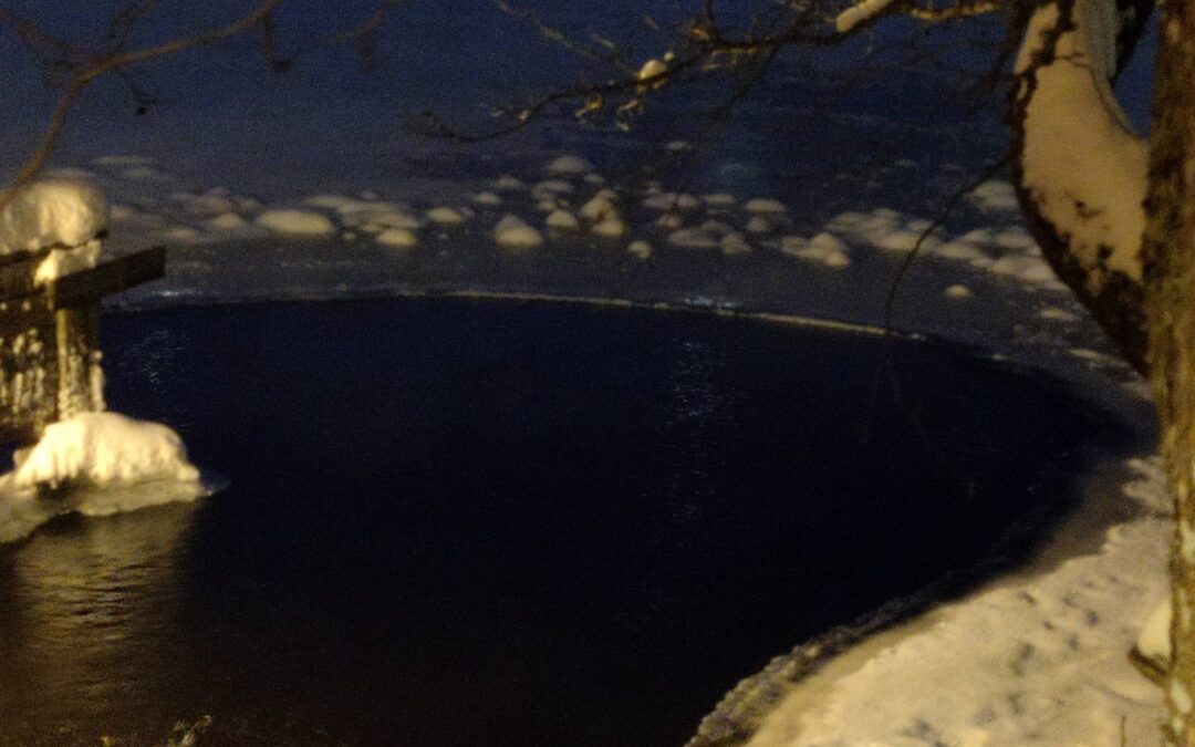Villasukkakävelyä ja avantouintia 24.2.2026