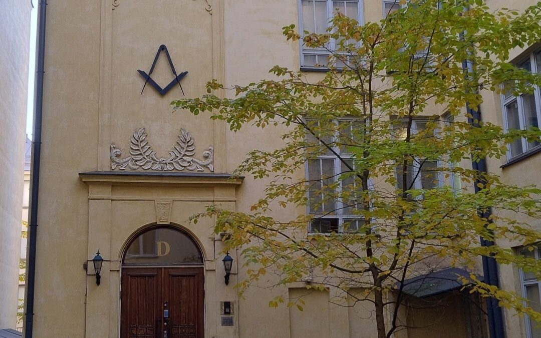Helsingin MN: Tutustumassa Vapaamuurarien toimintaan ja museoon Helsingin Kasarmikadulla 21.10.2025