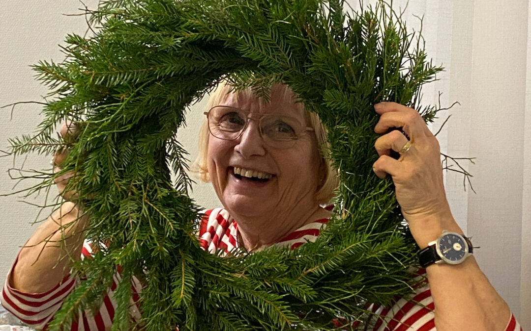 Kurssilla opittiin kranssien sidontaa