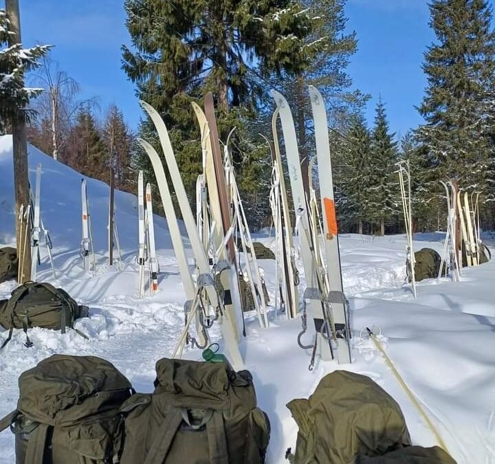 Seuraamme tiiviisti eri koulutusmahdollisuuksia