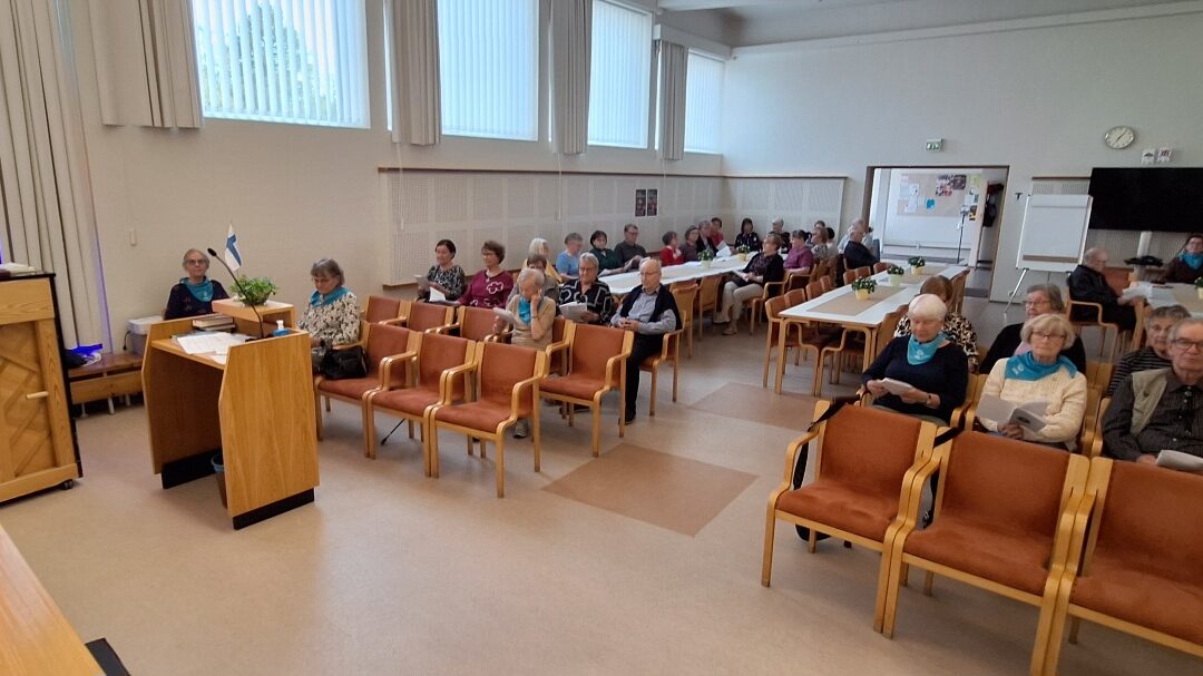 Suomalaisten laulujen yhteislauluilta Kuhmossa